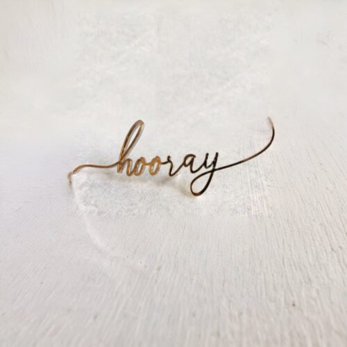 hooray-single-word-cake-charm-2
